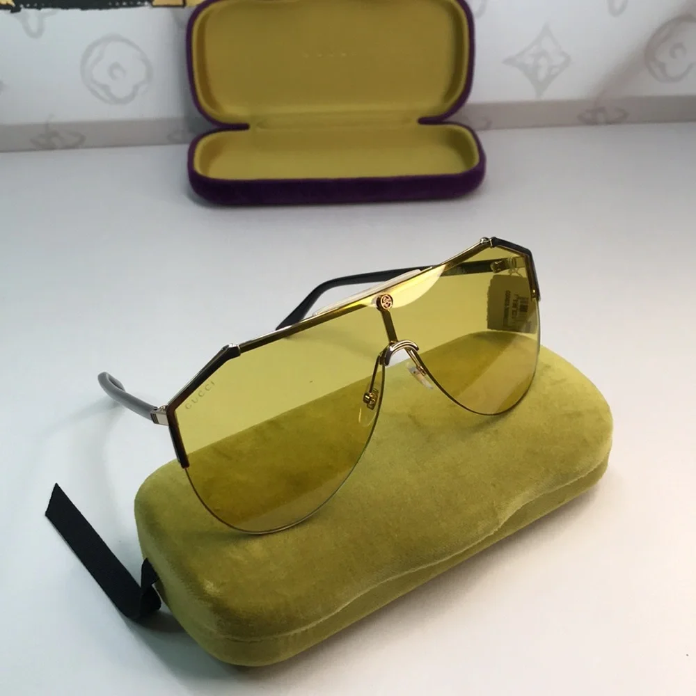 100%- New Authentic GUCCI GG0584s 004 140’ Aviator Shield Sunglasses